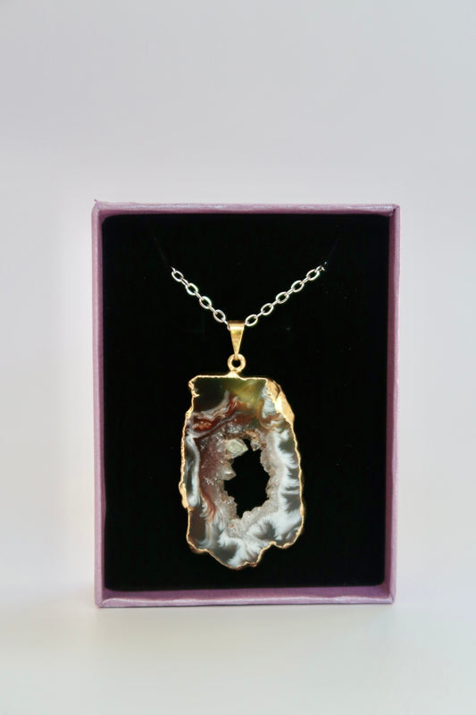 Agate geode necklace (Style A)